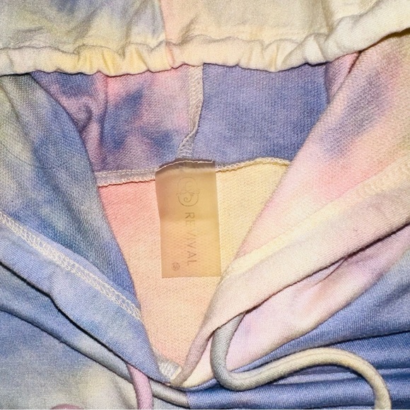 Tie dye twist front crop hoodie - Picture 8 of 8